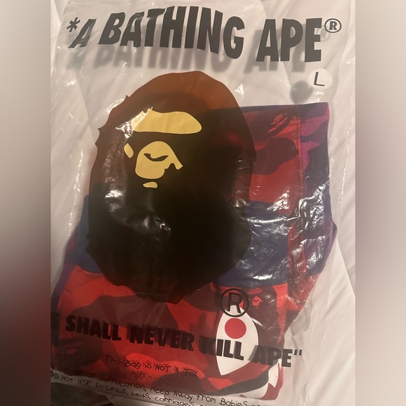 BAPE New with tags! Red Camo Shark Face Shorts - Picture 4 of 5